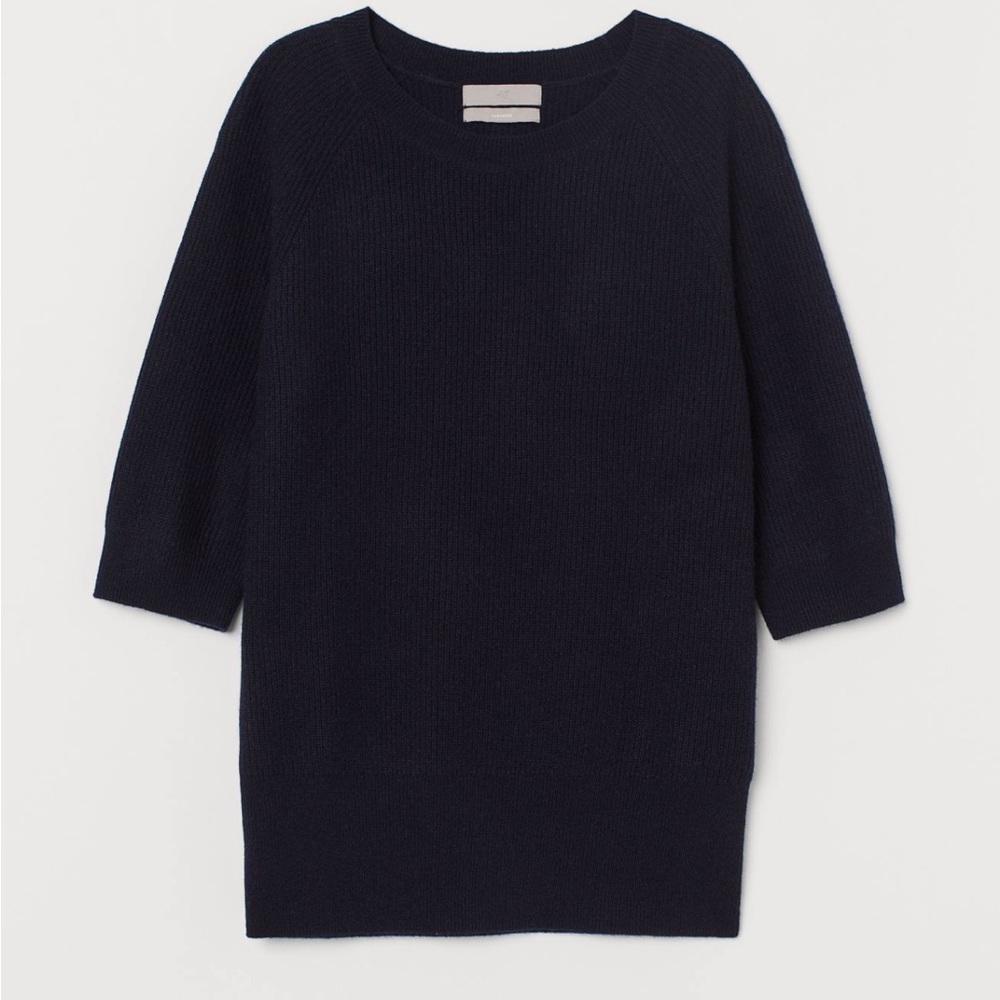 H&M cashmere navy sweater. Size Xs . New.